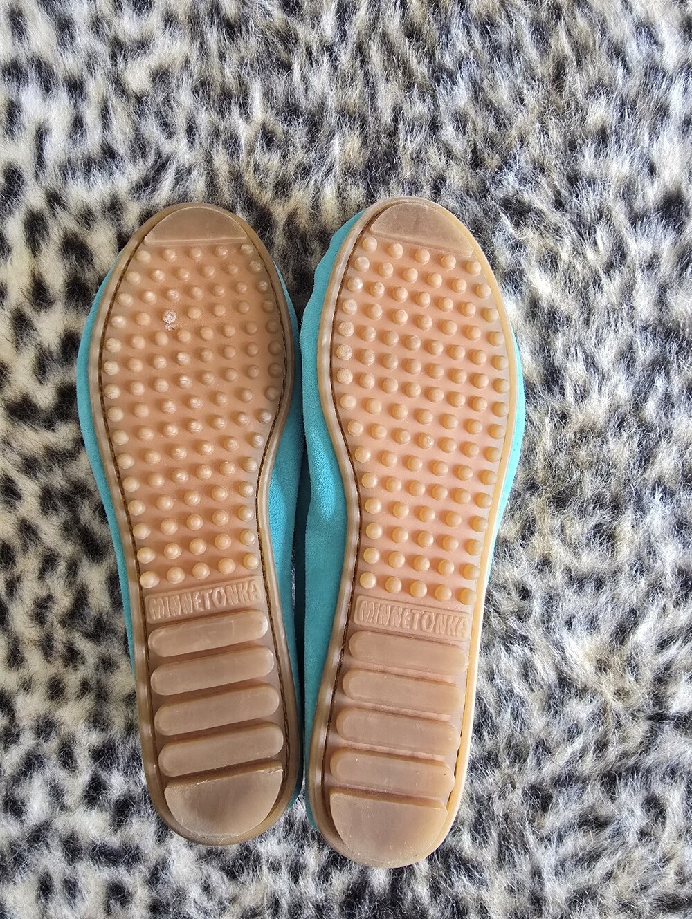 Minnetonka Kilty Hardsole Turquoise Suede Moccasins Size 9 - Picture 5 of 5